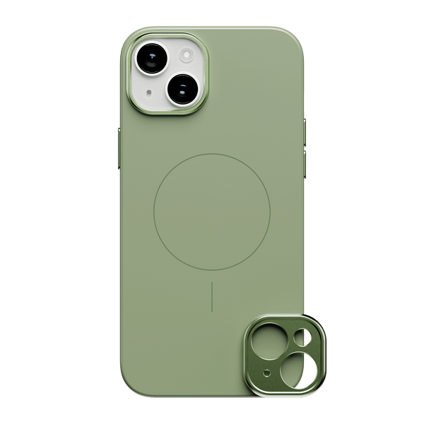 Green snap case designed for the 15 Series phone, featuring a circular MagSafe alignment and camera cutout.